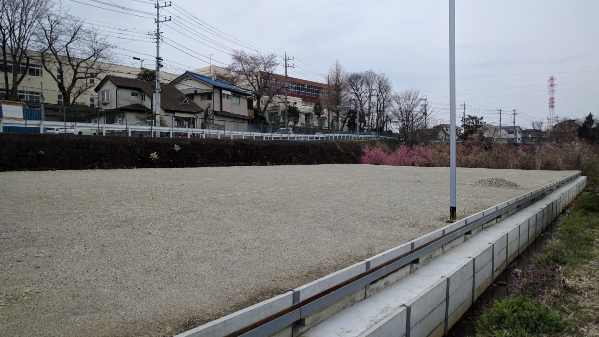 川口市道合の駐車場用地